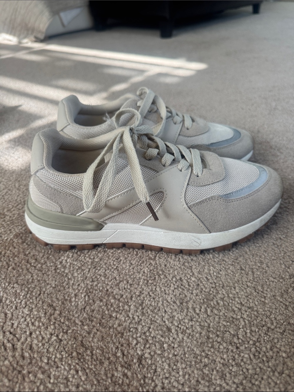 Rachel Zoe Cream Lace-Up Mesh & Suede Sneakers